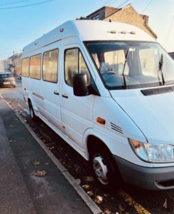 Castleford Minibus Hire